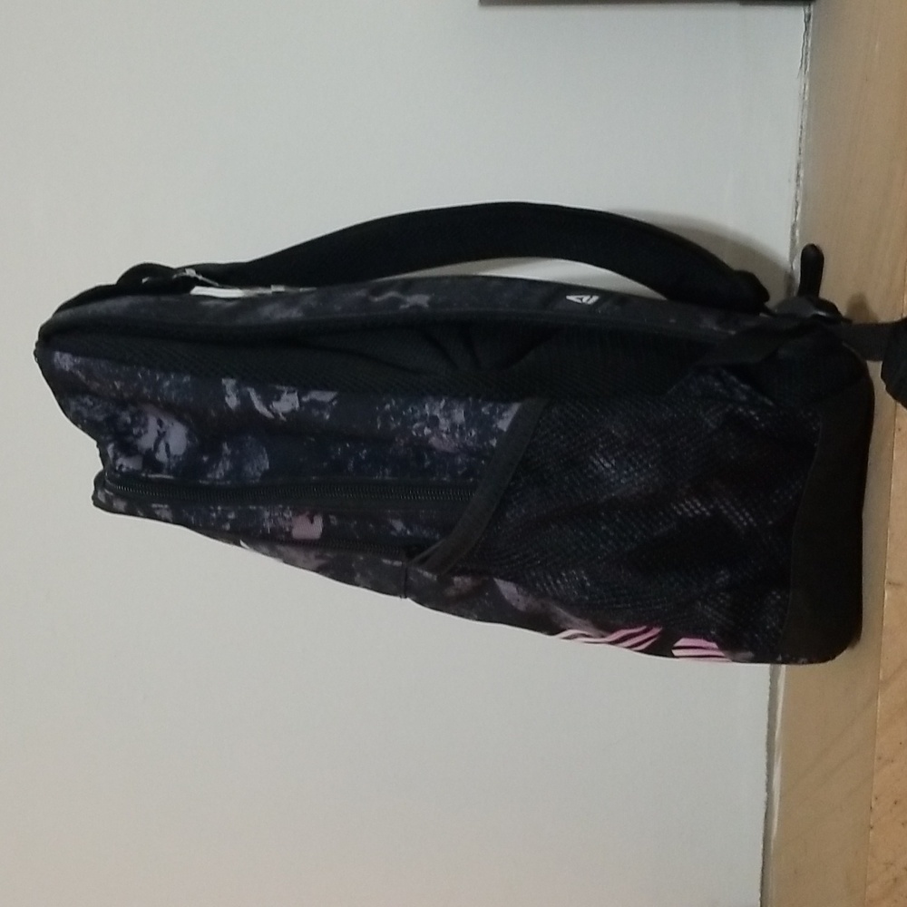 NEW! Reebok backpack NWT - Picture 4 of 11